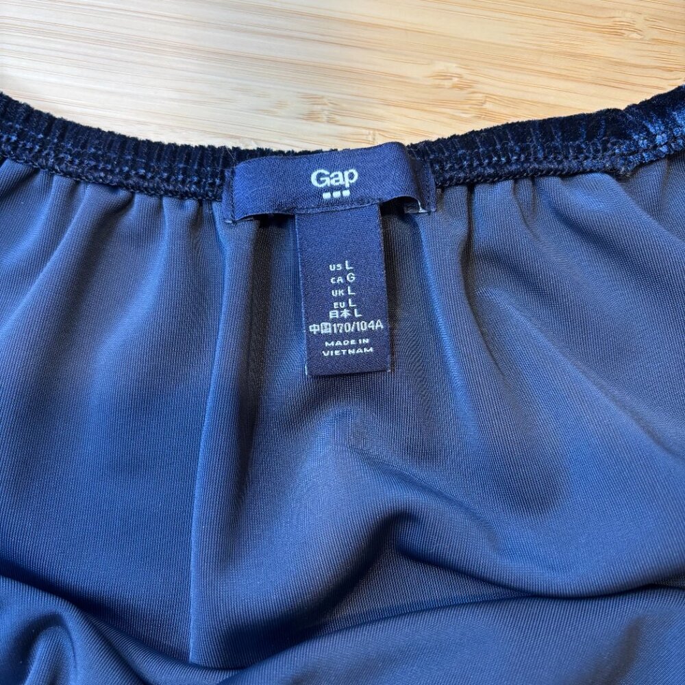 GAP Blue Velvet Short Sleeve Top Blouse Women’s Size Large - Picture 7 of 9
